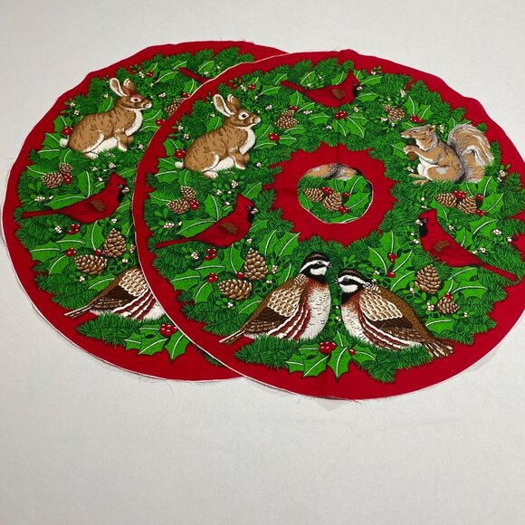 Christmas Wreath Fabric Panels With Woodland Animals & Holly Design 18” Diameter - Picture 4 of 4